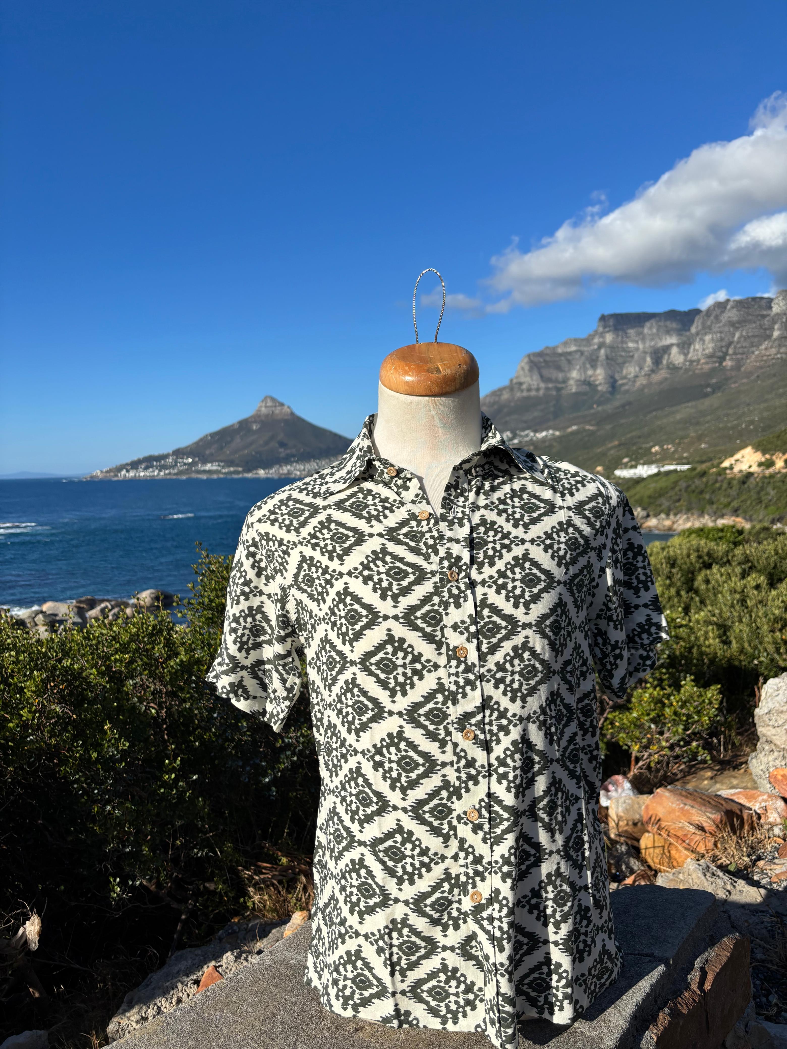 Green Diamond | Bull Shirt